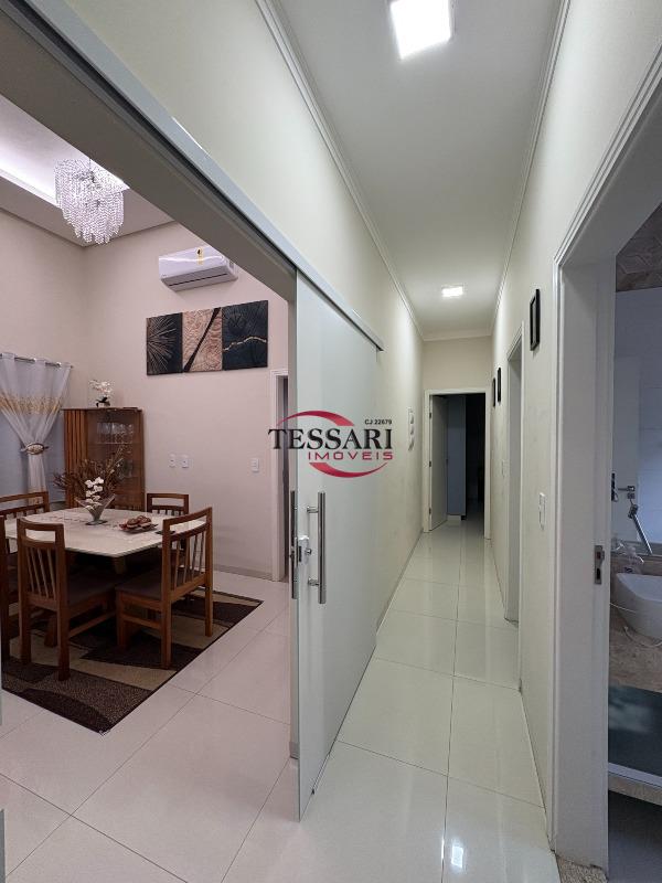 Casa de Condomínio com 3 quartos para aluguel, 165m² — foto 9 de 30