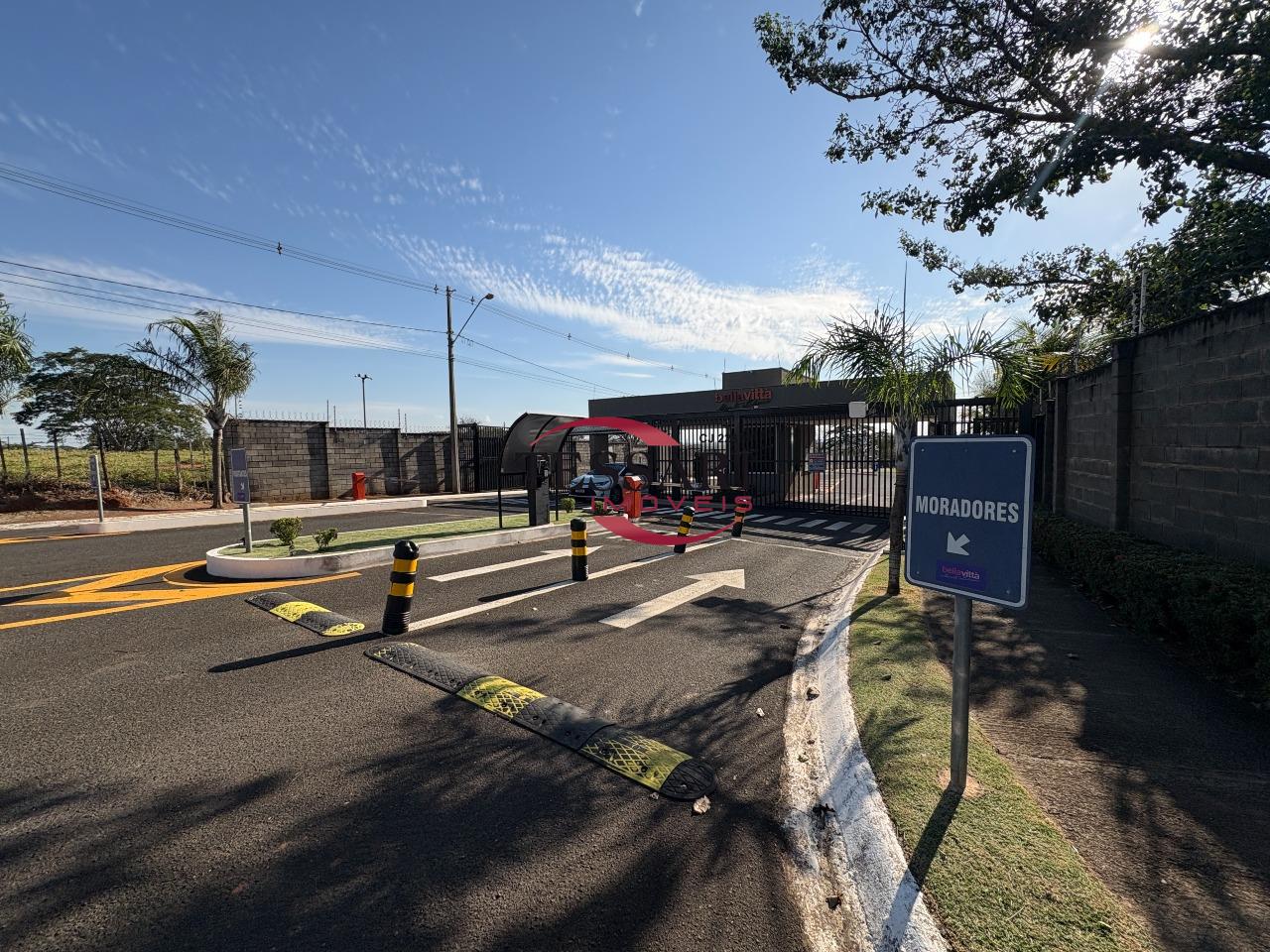 Casa de Condomínio com 3 quartos para aluguel, 165m² — foto 2 de 30
