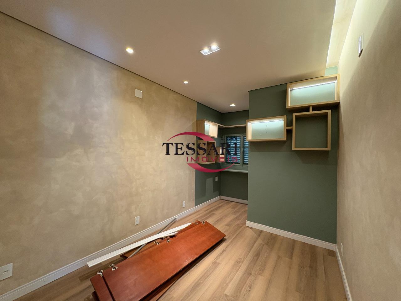Casa com 3 quartos para aluguel, 306m² — foto 17 de 30