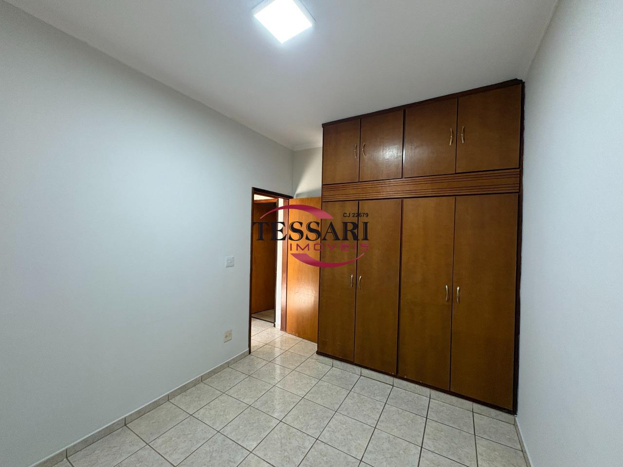 Casa com 3 quartos para aluguel, 306m² — foto 20 de 30