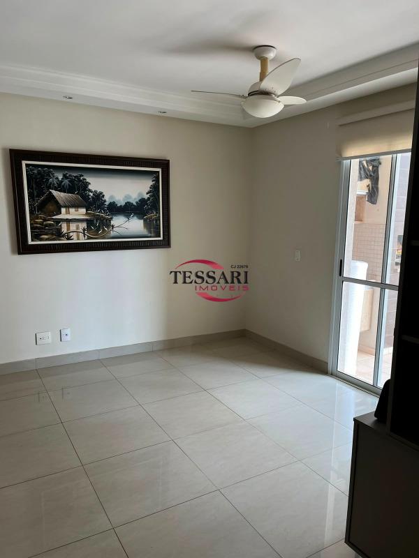 Apartamento com 3 quartos para aluguel, 83m² — foto 4 de 23