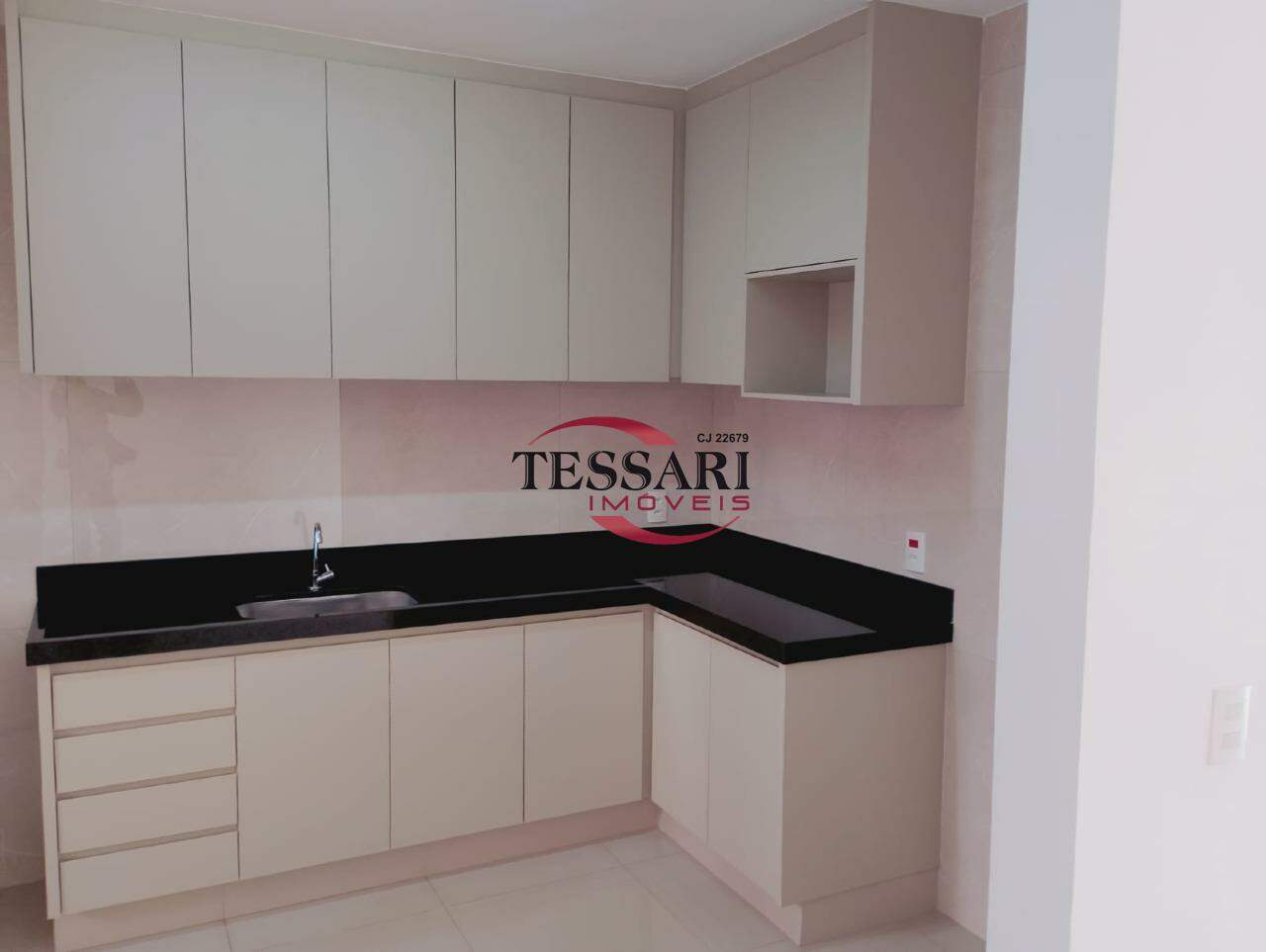 Casa de Condomínio com 4 quartos para aluguel, 125m² — foto 4 de 20