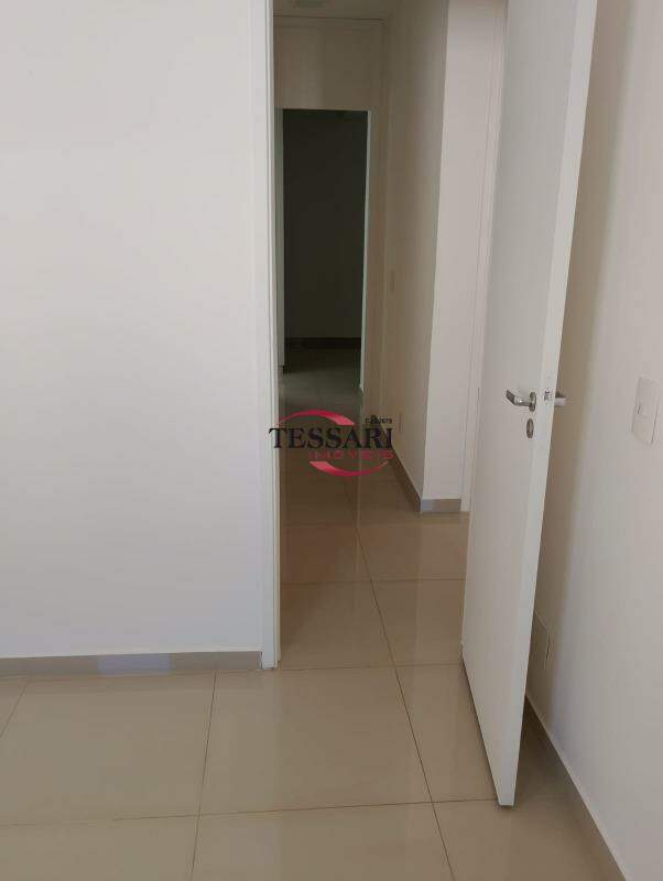 Casa de Condomínio com 4 quartos para aluguel, 125m² — foto 11 de 20
