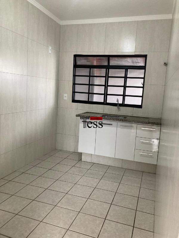 Casa com 3 quartos à venda, 100m² — foto 8 de 9