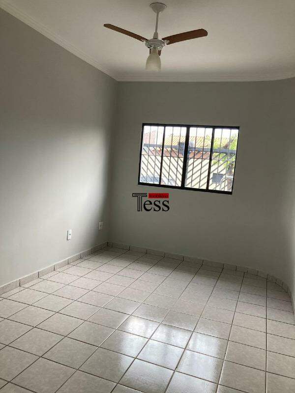 Casa com 3 quartos à venda, 100m² — foto 4 de 9