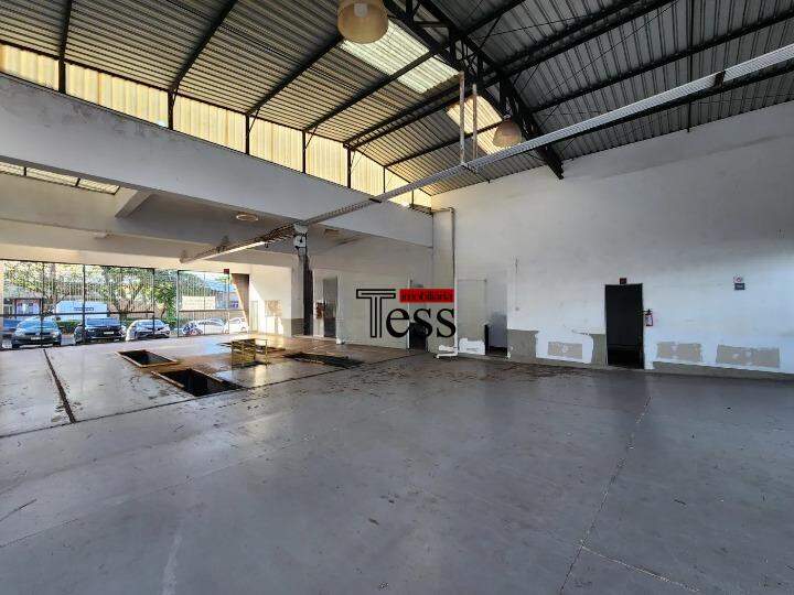 Loja / Salão / Ponto Comercial para aluguel, 400m² — foto 3 de 18