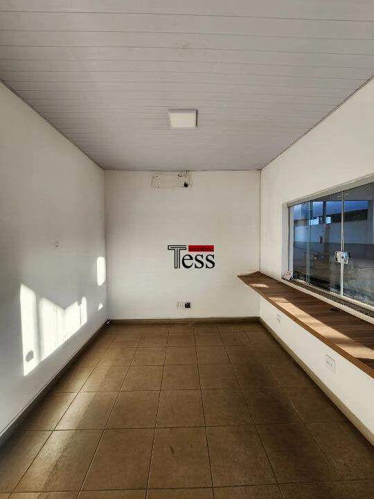 Loja / Salão / Ponto Comercial para aluguel, 400m² — foto 7 de 18