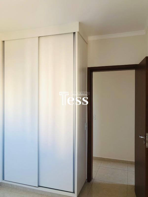 Apartamento com 3 quartos à venda, 90m² — foto 12 de 19