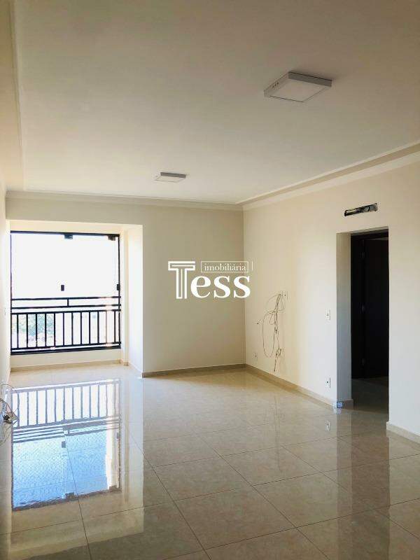 Apartamento com 3 quartos à venda, 90m² — foto 2 de 19