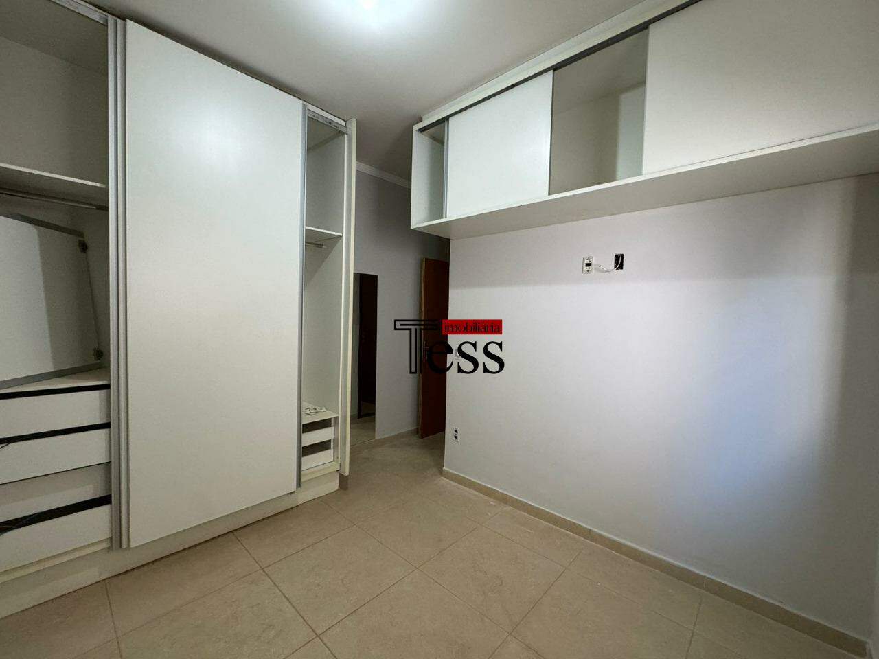 Casa com 3 quartos para aluguel, 95m² — foto 9 de 30