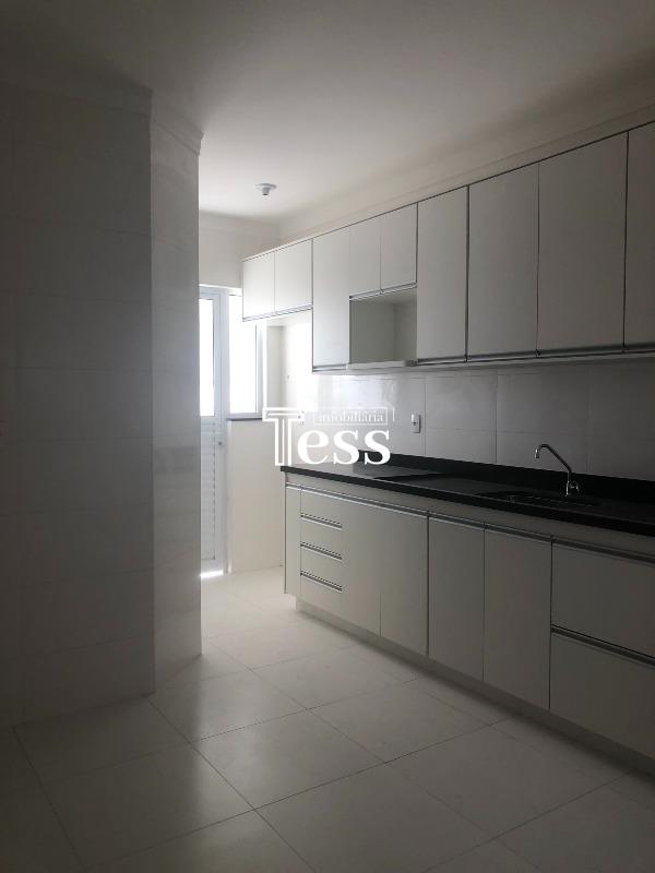 Apartamento com 2 quartos à venda, 60m² — foto 4 de 15
