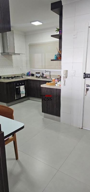 Apartamento com 3 quartos à venda, 148m² — foto 4 de 19