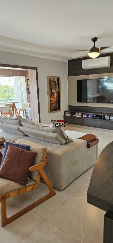 Apartamento com 3 quartos à venda, 148m² — foto 2 de 19