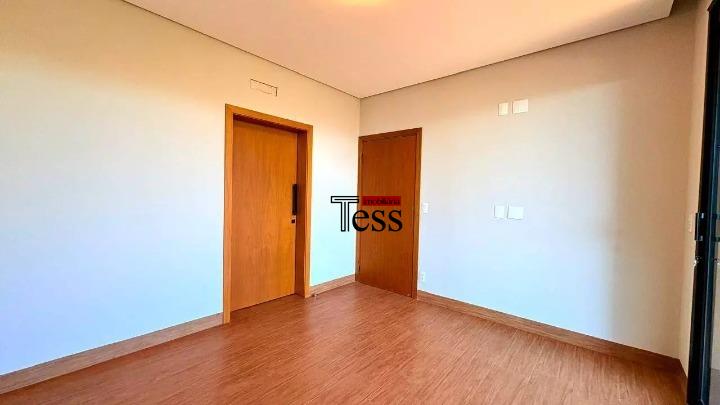 Casa de Condomínio com 3 quartos para aluguel, 294m² — foto 18 de 29