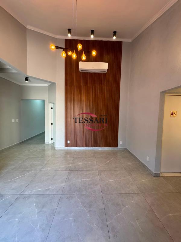 Imóvel Comercial à venda, 300m² — foto 2 de 30