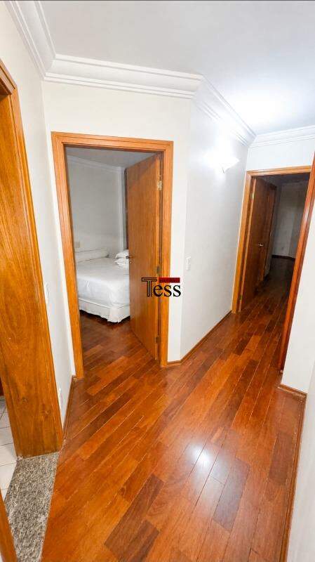 Apartamento com 3 quartos à venda, 135m² — foto 10 de 13