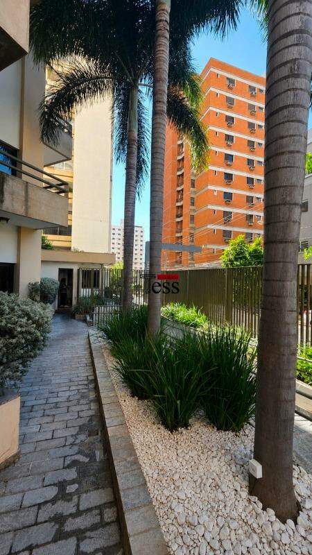 Apartamento com 3 quartos à venda, 135m² — foto 2 de 13