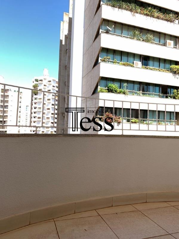 Apartamento com 3 quartos à venda, 185m² — foto 1 de 29