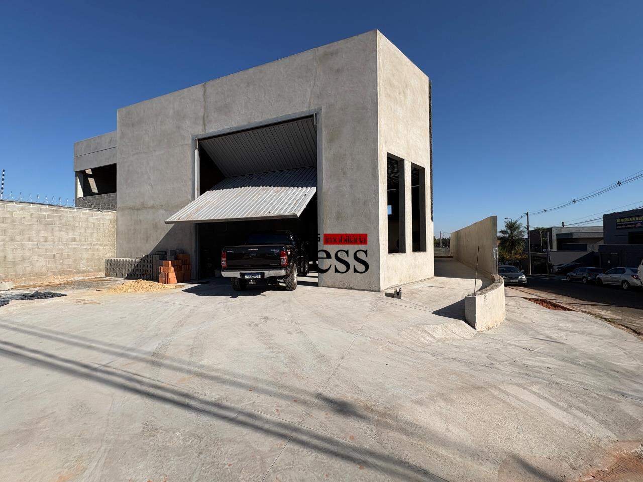 Loja / Salão / Ponto Comercial para aluguel, 269m² — foto 1 de 18