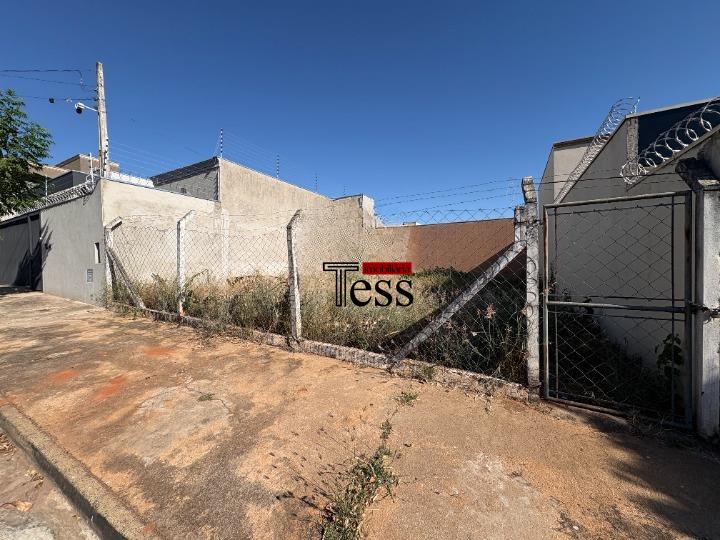 Terreno / Lote / Condomínio à venda, 200m² — foto 1 de 5