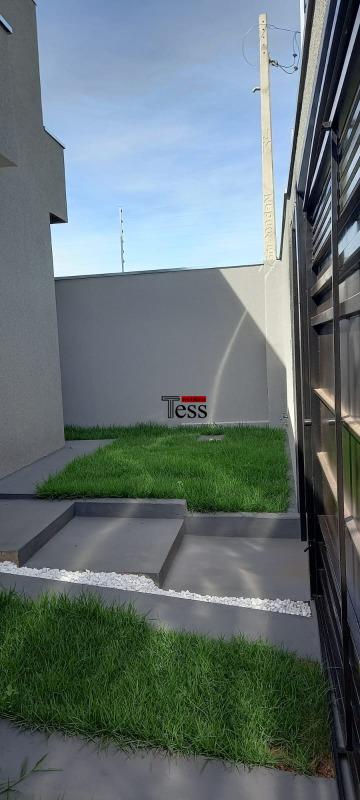 Casa com 3 quartos à venda, 116m² — foto 2 de 20