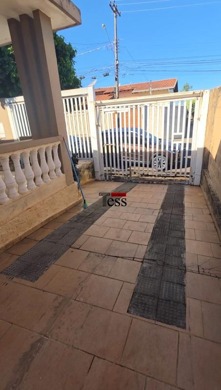 Casa com 3 quartos à venda, 280m² — foto 3 de 24
