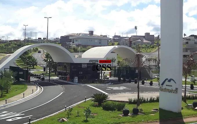 Casa de Condomínio com 3 quartos à venda, 225m² — foto 2 de 20