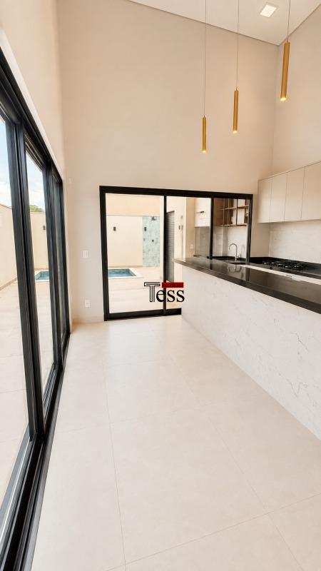 Casa de Condomínio com 3 quartos à venda, 170m² — foto 5 de 31