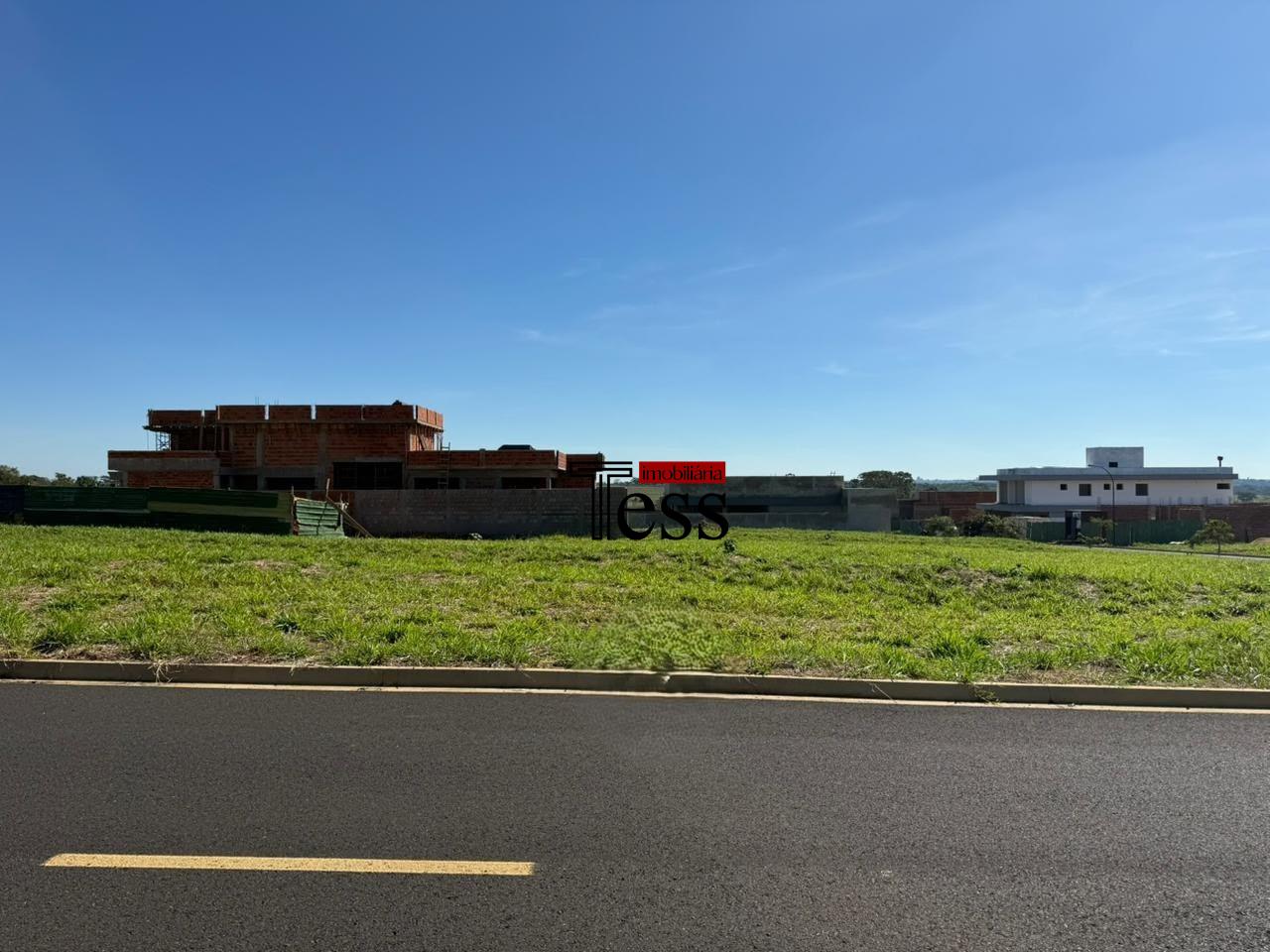 Terreno / Lote / Condomínio à venda, 423m² — foto 4 de 5