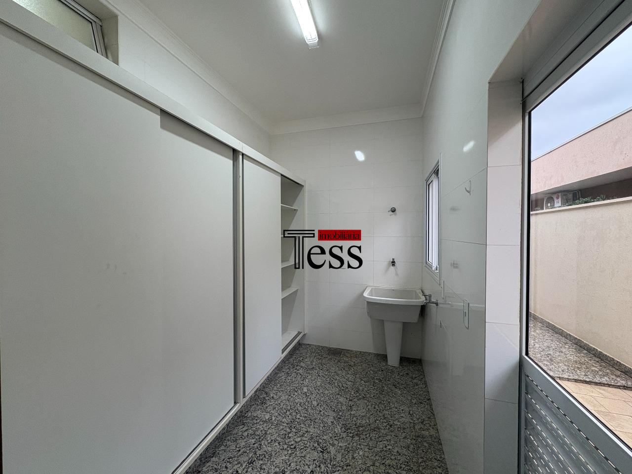 Casa de Condomínio com 3 quartos para aluguel, 190m² — foto 14 de 30