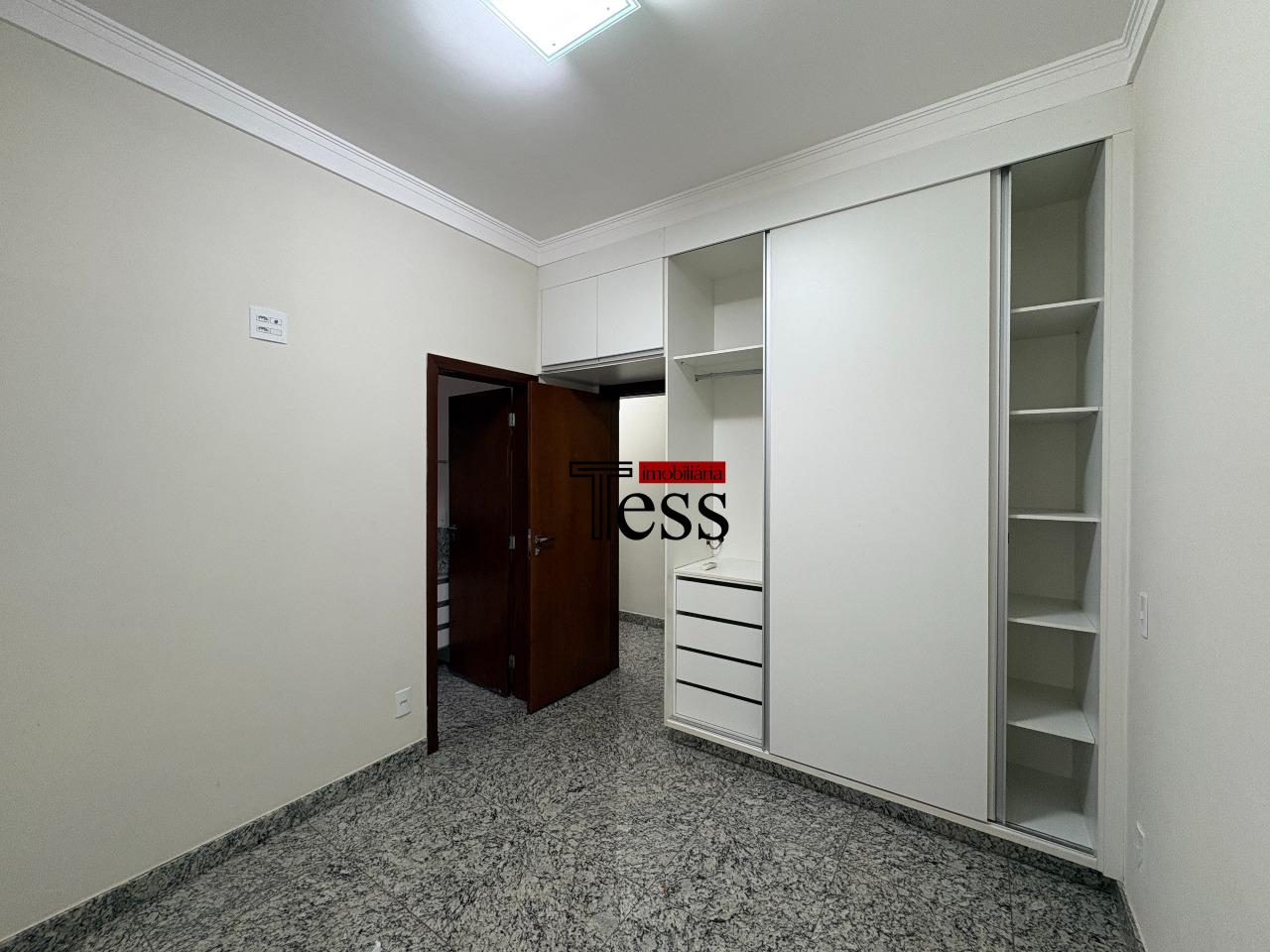 Casa de Condomínio com 3 quartos para aluguel, 190m² — foto 24 de 30