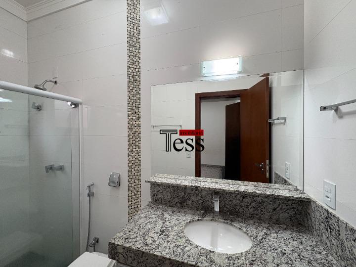 Casa de Condomínio com 3 quartos para aluguel, 190m² — foto 22 de 30