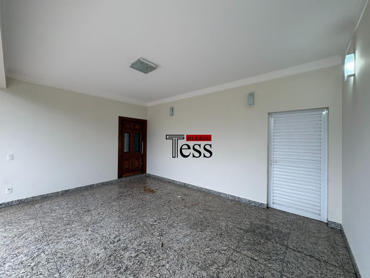 Casa de Condomínio com 3 quartos para aluguel, 190m² — foto 3 de 30