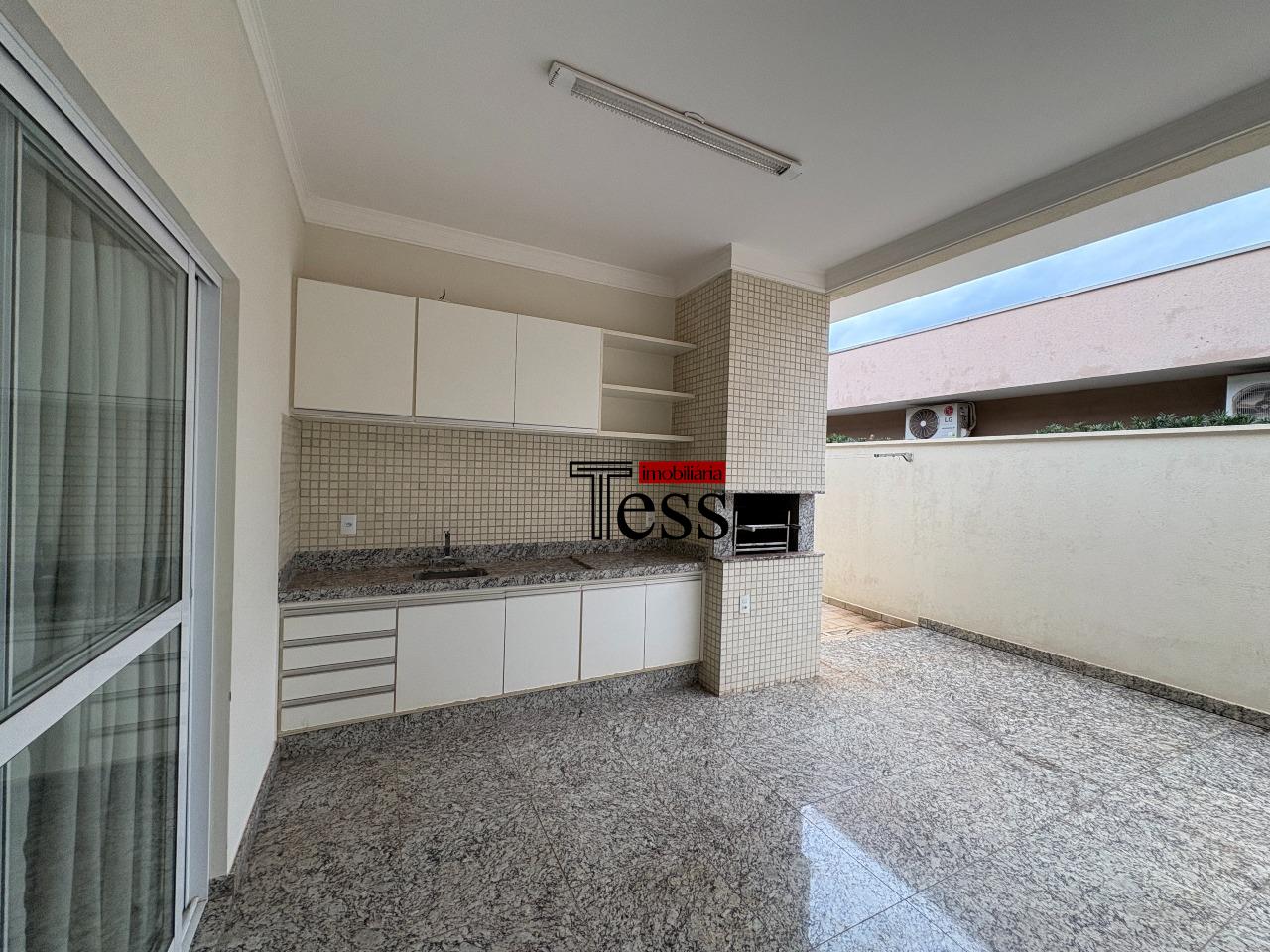 Casa de Condomínio com 3 quartos para aluguel, 190m² — foto 15 de 30