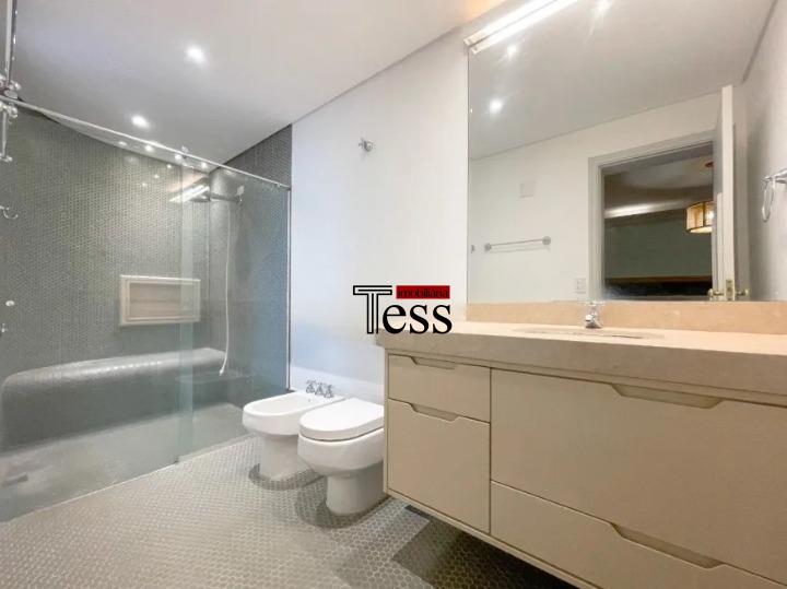 Apartamento com 3 quartos para aluguel, 230m² — foto 17 de 29