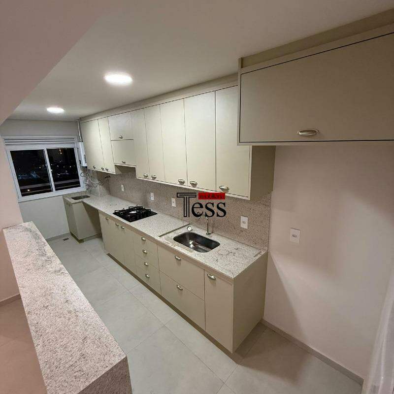 Apartamento com 2 quartos para aluguel, 70m² — foto 10 de 23