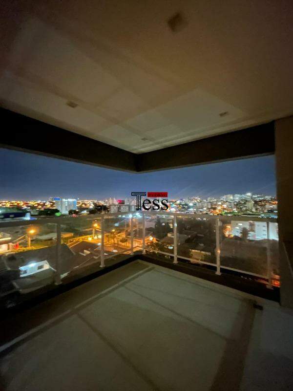 Apartamento com 2 quartos para aluguel, 70m² — foto 4 de 23