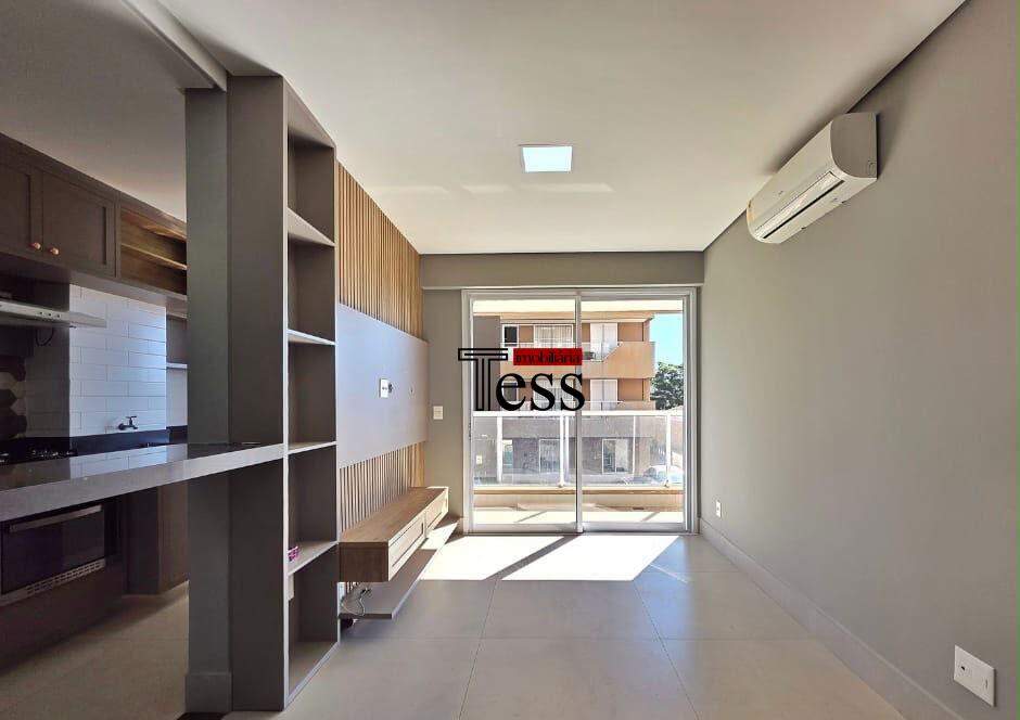 Apartamento com 2 quartos para aluguel, 78m² — foto 2 de 17