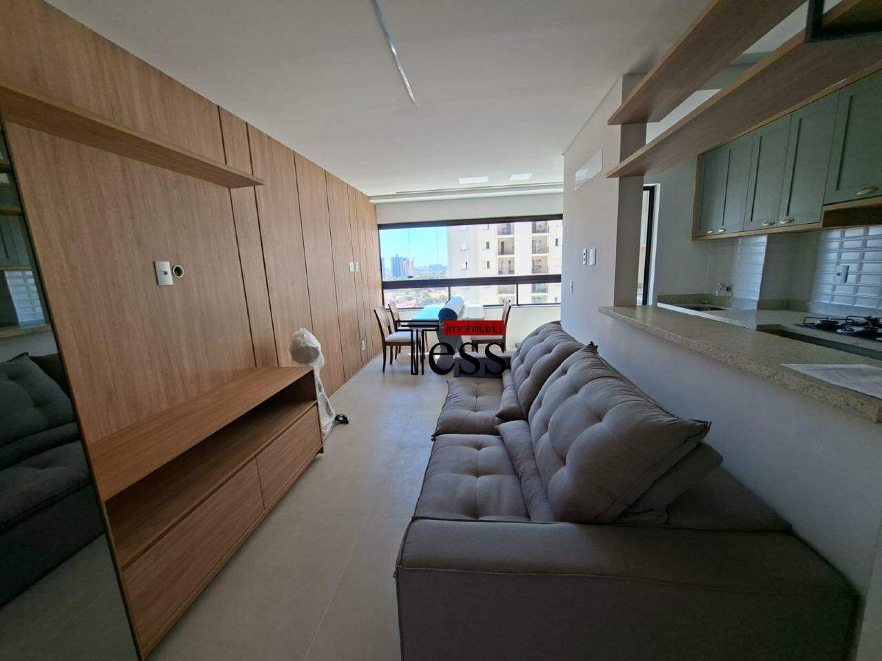 Apartamento com 2 quartos à venda, 72m² — foto 2 de 27