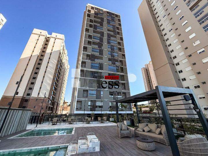 Apartamento com 2 quartos à venda, 72m² — foto 1 de 27