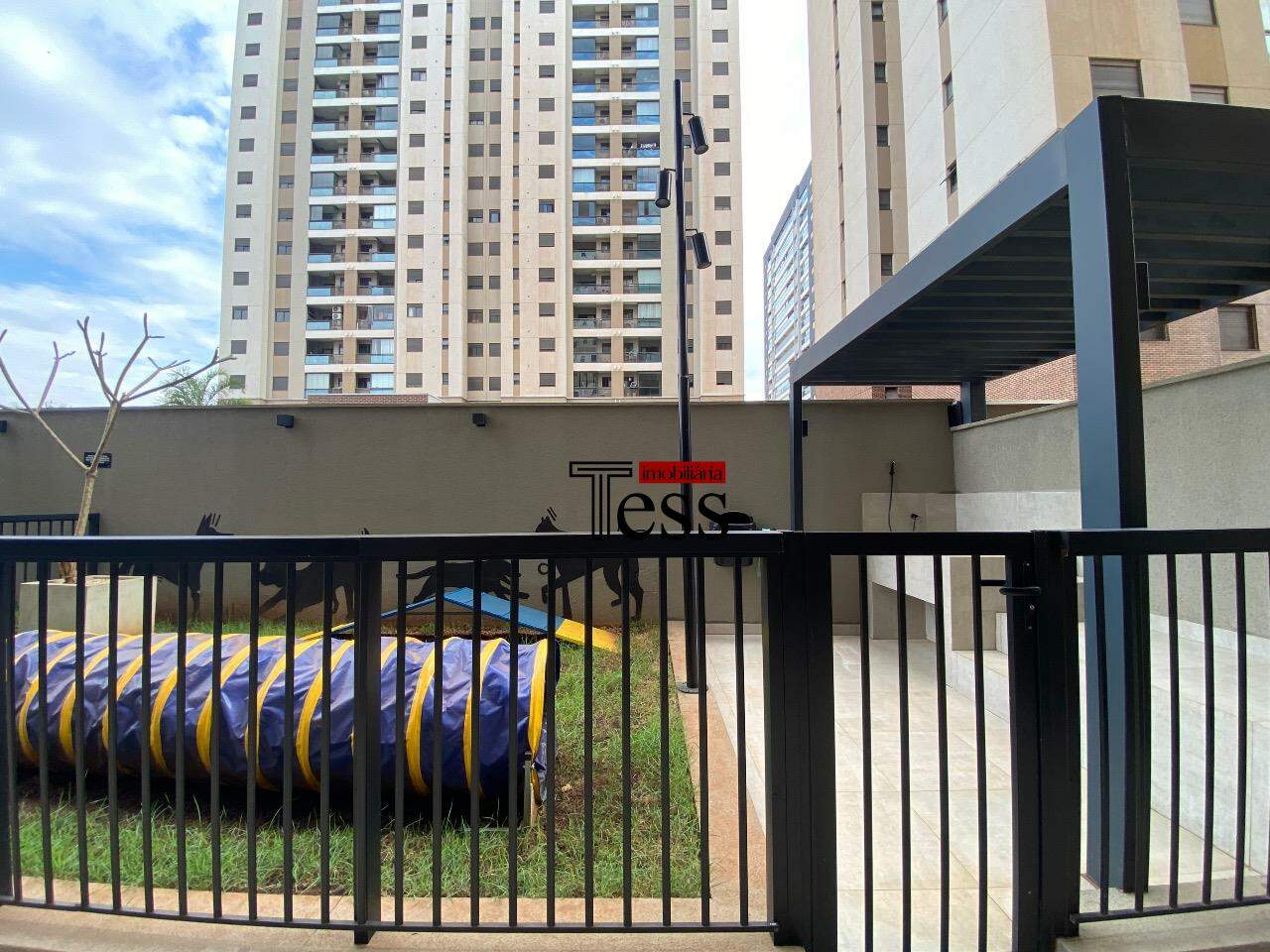 Apartamento com 2 quartos para aluguel, 71m² — foto 3 de 20