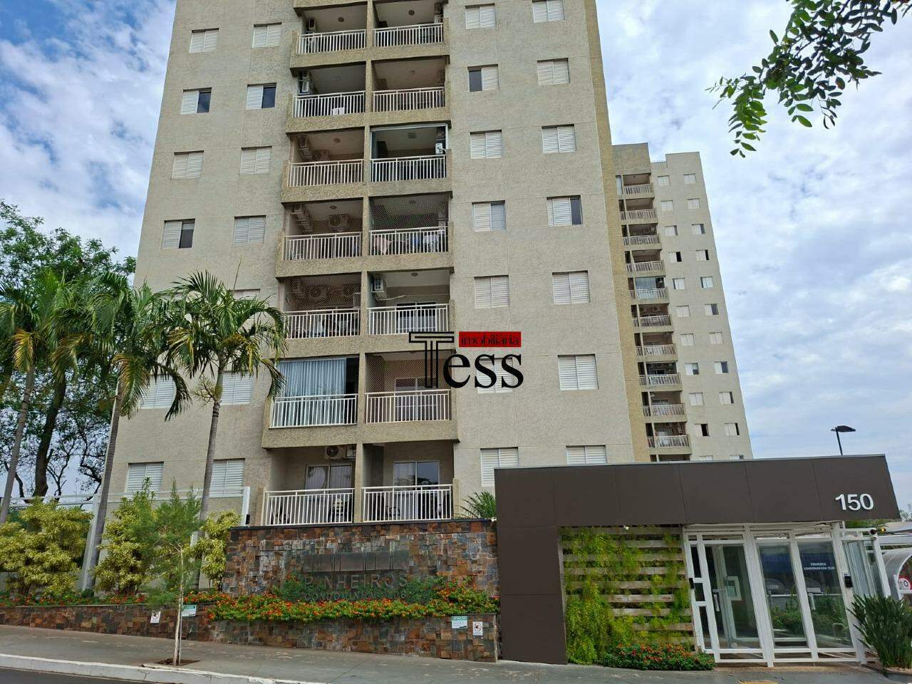 Apartamento com 2 quartos à venda, 76m² — foto 1 de 30