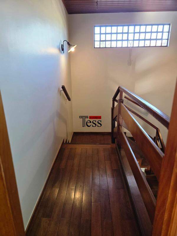Casa com 5 quartos para aluguel, 386m² — foto 11 de 22
