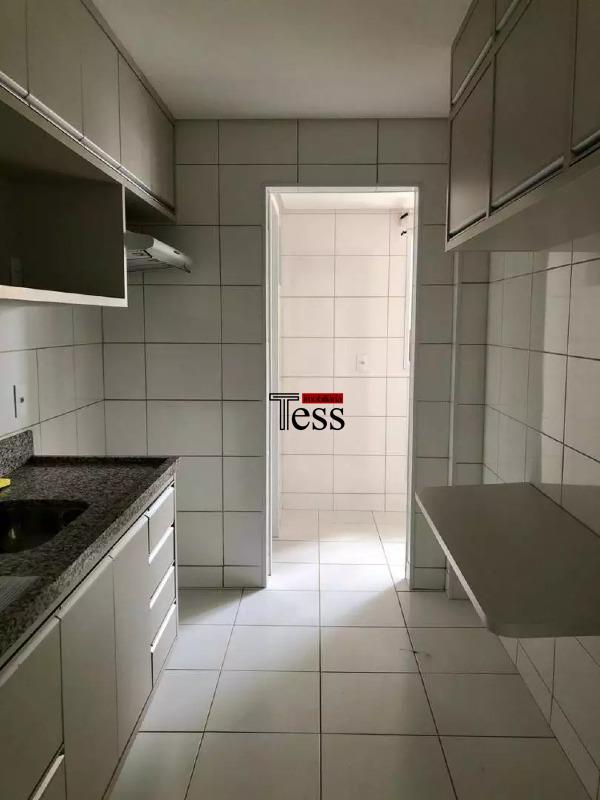 Apartamento com 3 quartos para aluguel, 105m² — foto 8 de 17