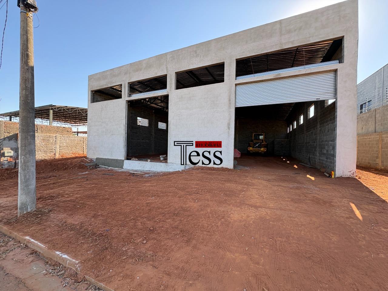 Loja / Salão / Ponto Comercial para aluguel, 475m² — foto 1 de 10