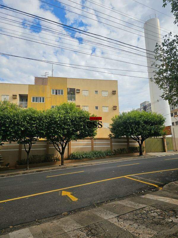 Apartamento com 3 quartos para aluguel, 70m² — foto 1 de 20