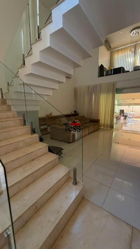 Casa de Condomínio com 3 quartos para aluguel, 293m² — foto 6 de 22