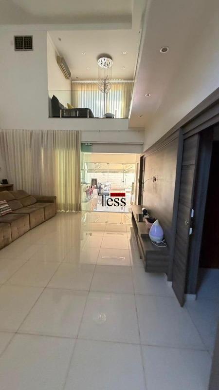 Casa de Condomínio com 3 quartos para aluguel, 293m² — foto 3 de 22