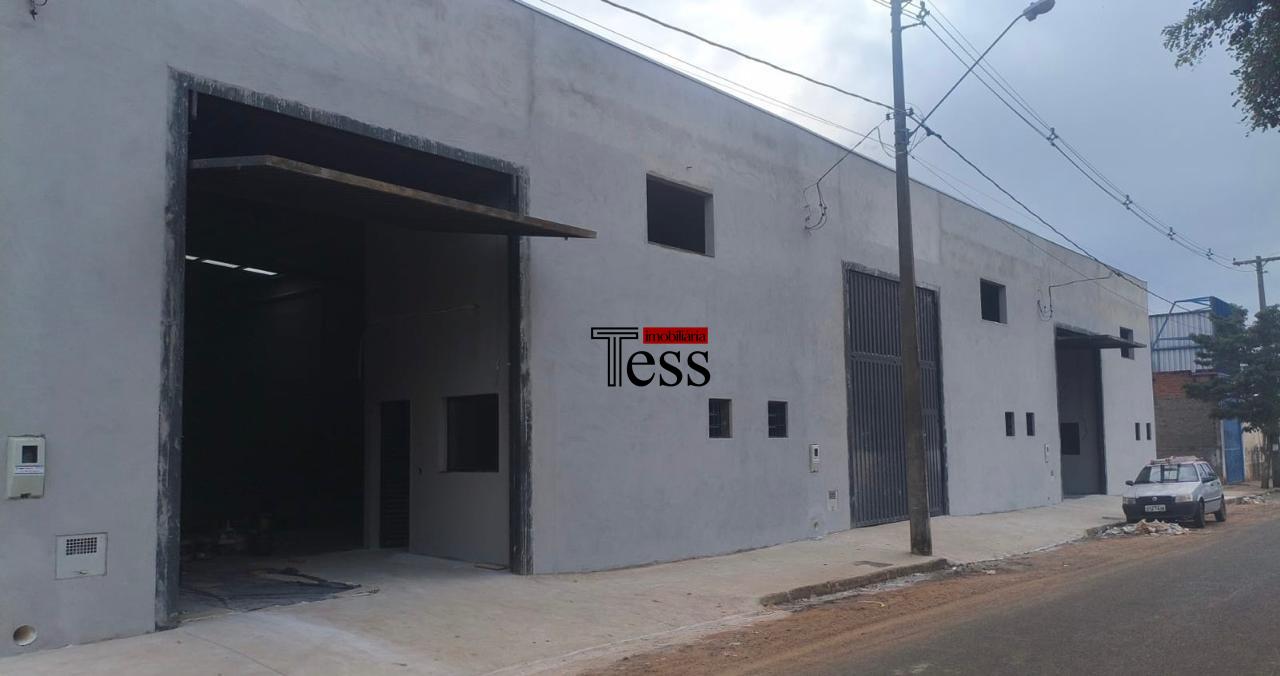Loja / Salão / Ponto Comercial para aluguel, 417m² — foto 3 de 9