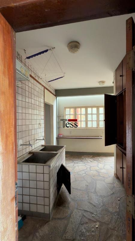 Casa com 4 quartos para aluguel, 415m² — foto 8 de 20